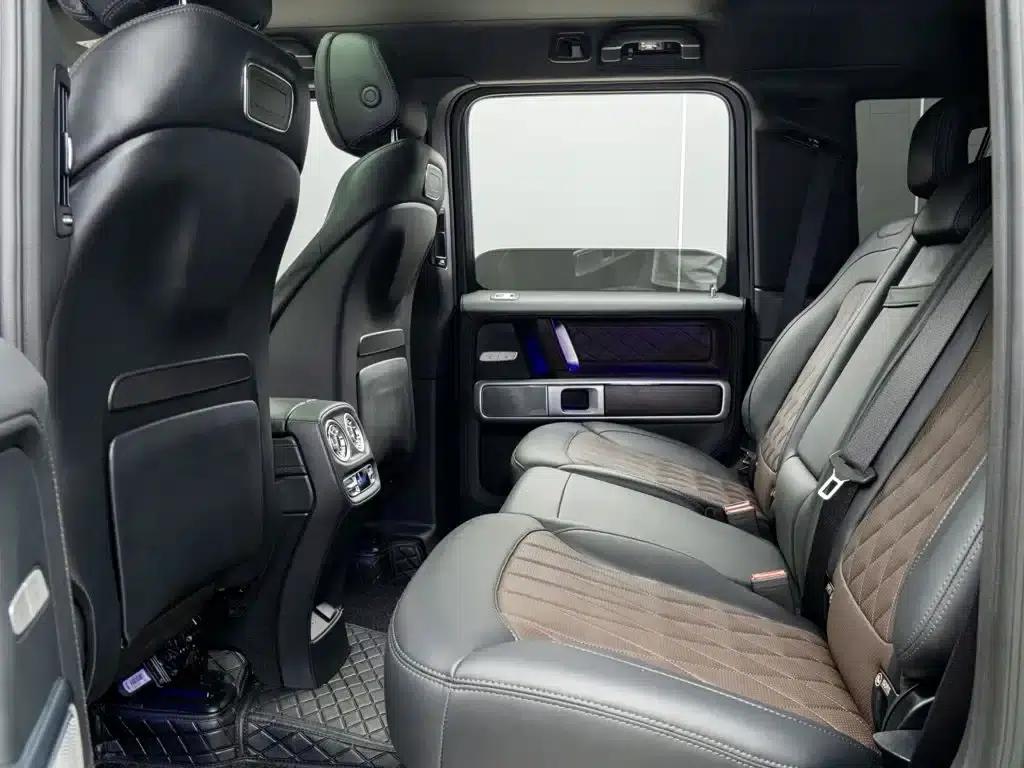 Mercedes-Benz G-Class 2024 G 500 Collector's Edition — миниатюра 15