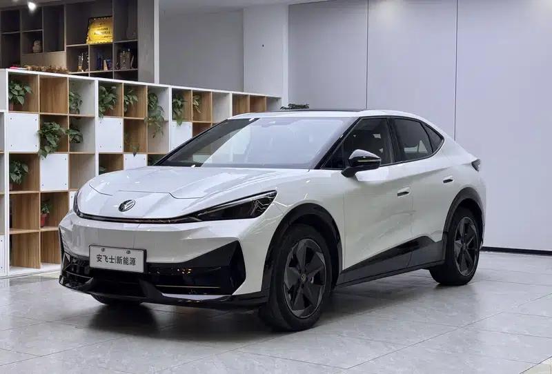 VW 06 2024 Facelift Pro with Long Range — миниатюра 1