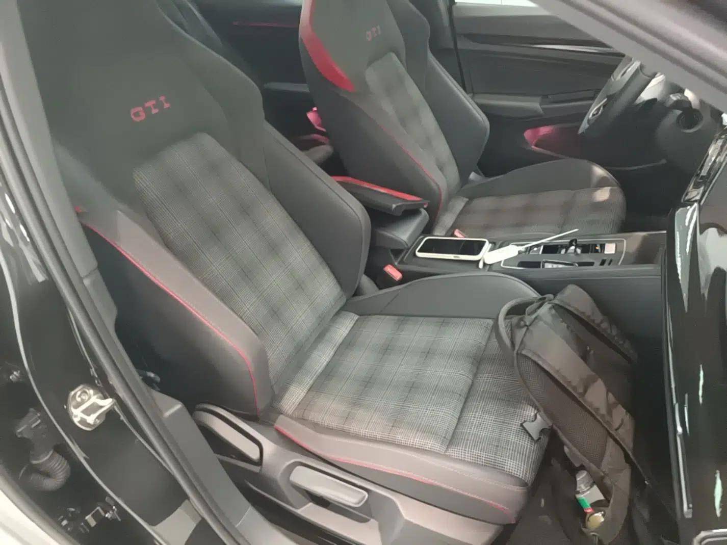 Volkswagen Golf GTI 2023 380TSI DSG GTI — миниатюра 19