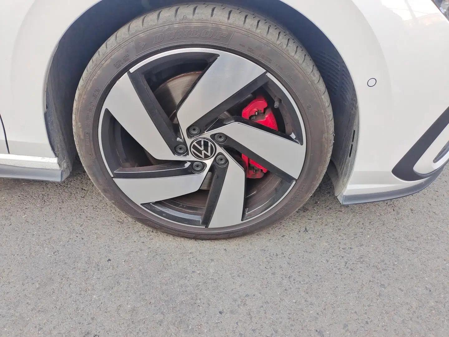 Volkswagen Golf GTI 2023 380TSI DSG GTI — миниатюра 8