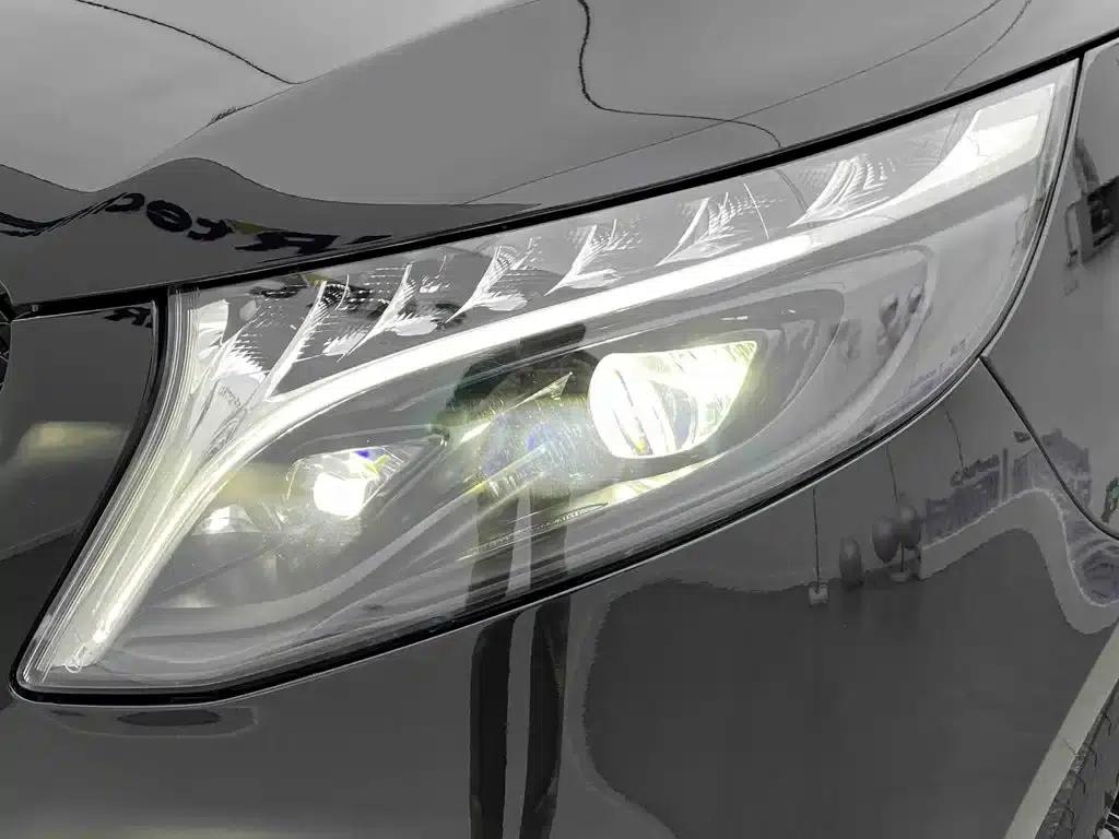 Mercedes-Benz V-Class 2022 V 260 Premium Edition — миниатюра 33