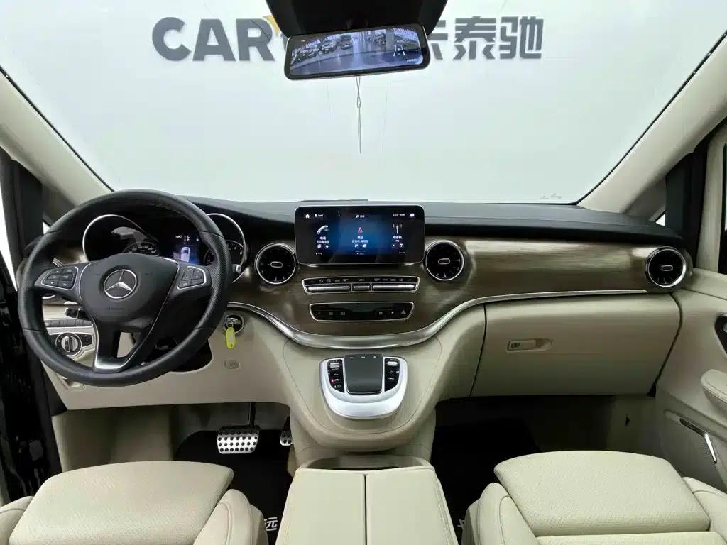 Mercedes-Benz V-Class 2022 V 260 Premium Edition — миниатюра 8