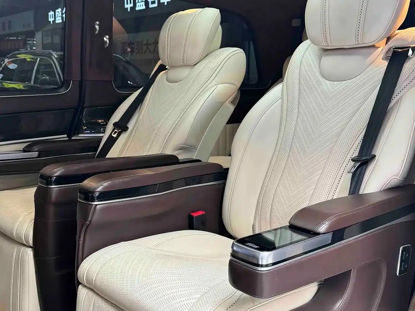 Mercedes-Benz V-Class 2021 V 260 Navigator Edition — миниатюра 10
