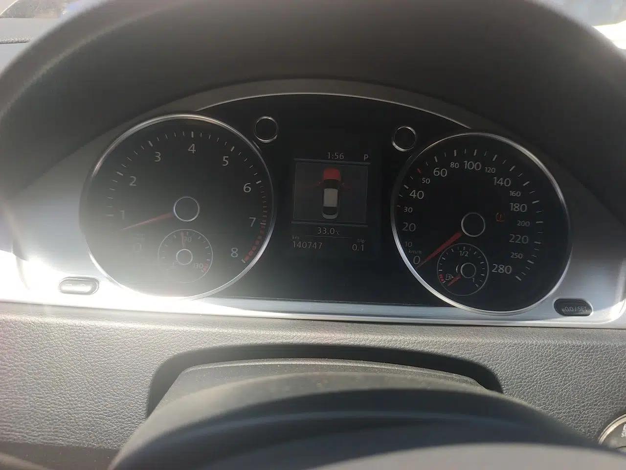 Volkswagen FAW-Volkswagen CC 2011 1.8TSI Luxury Model — миниатюра 11