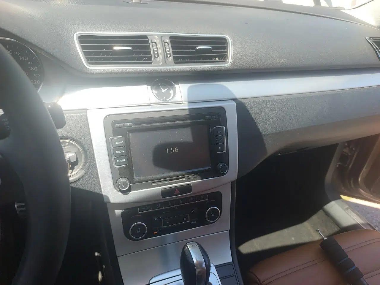 Volkswagen FAW-Volkswagen CC 2011 1.8TSI Luxury Model — миниатюра 13