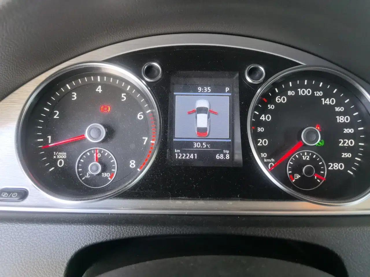 Volkswagen FAW-Volkswagen CC 2013 1.8TSI Luxury Model — миниатюра 11
