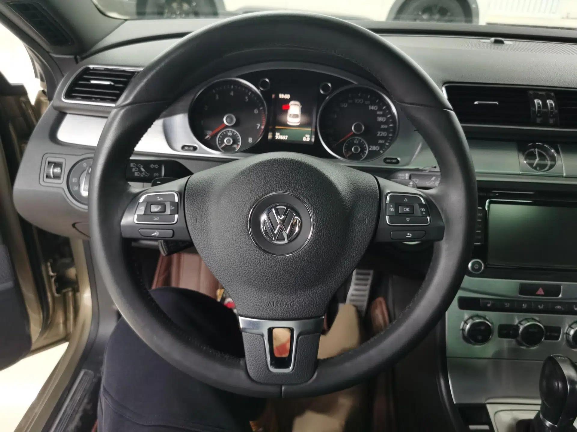 Volkswagen FAW-Volkswagen CC 2016 1.8TSI Luxury Model — миниатюра 8