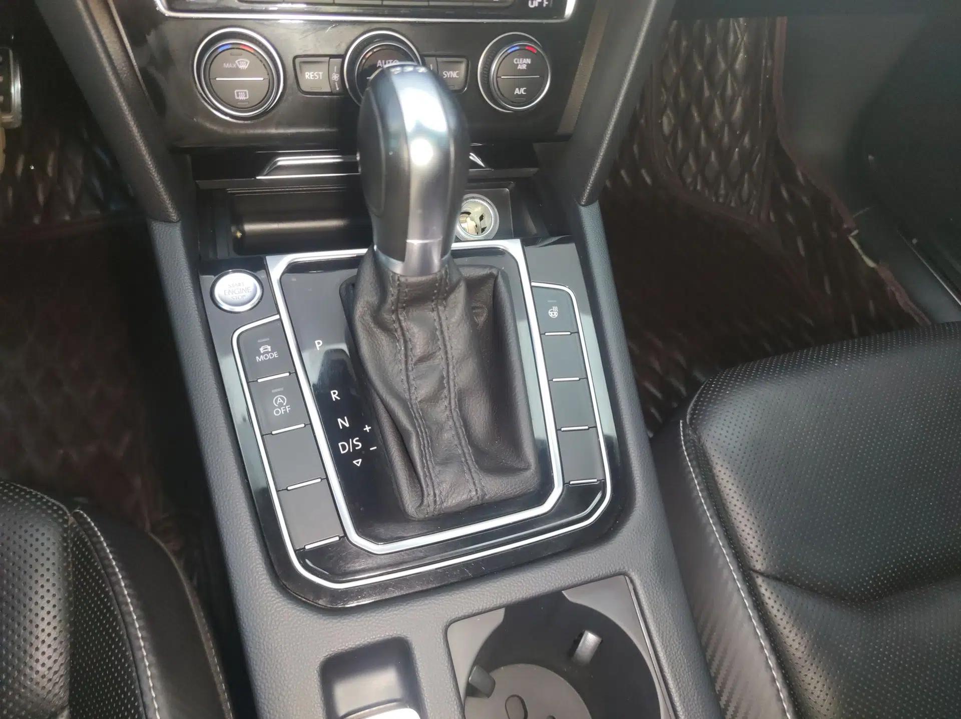 Volkswagen FAW-Volkswagen CC 2019 380TSI Glamour Edition China VI Standard — миниатюра 16