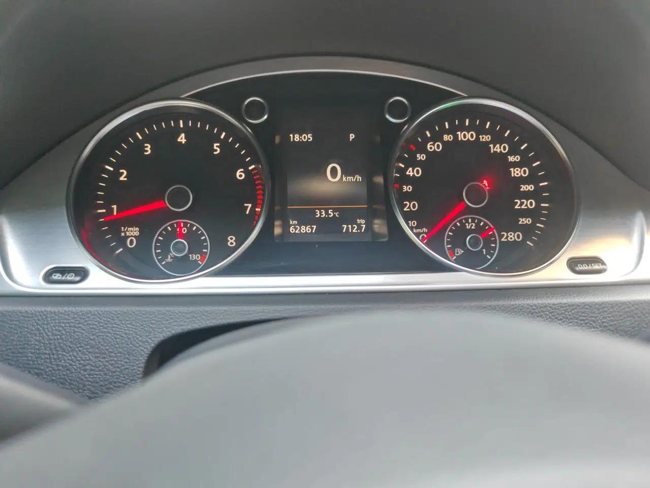 Volkswagen FAW-Volkswagen CC 2016 2.0 TSI Luxury Model — миниатюра 12