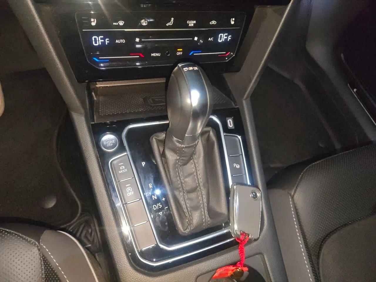 Volkswagen FAW-Volkswagen CC 2021 Estate Vehicle 380TSI Vizzion Edition — миниатюра 14