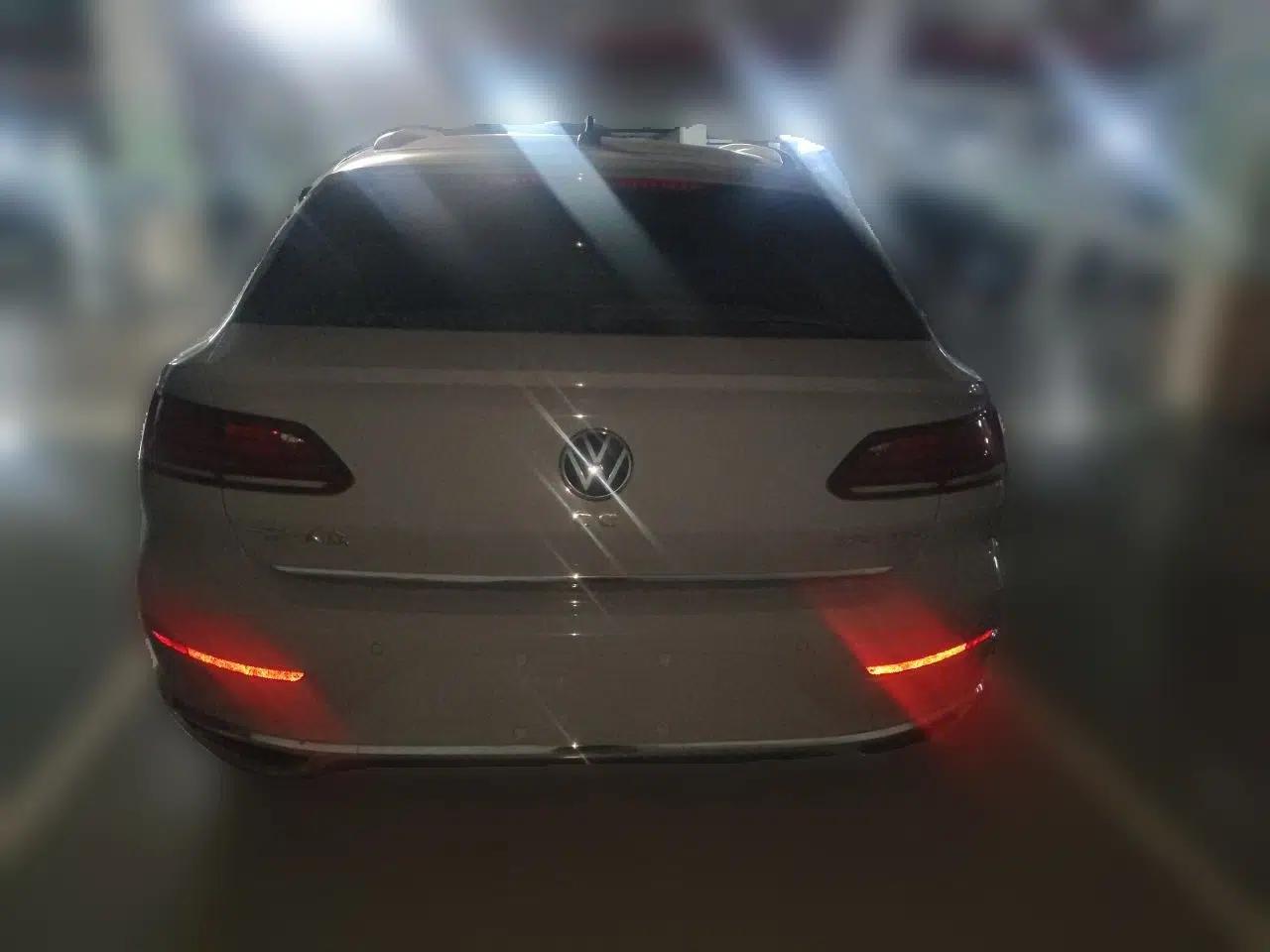 Volkswagen FAW-Volkswagen CC 2021 Estate Vehicle 380TSI Vizzion Edition — миниатюра 5