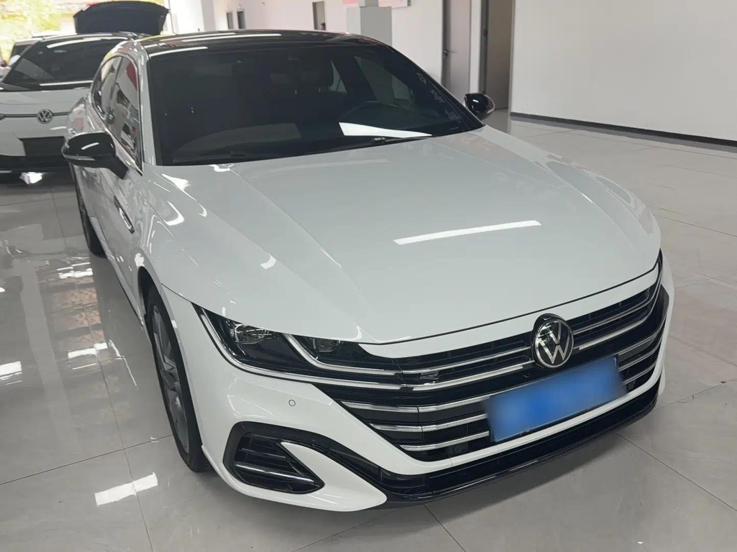 Volkswagen FAW-Volkswagen CC 2023 380TSI Striking Edition — миниатюра 3