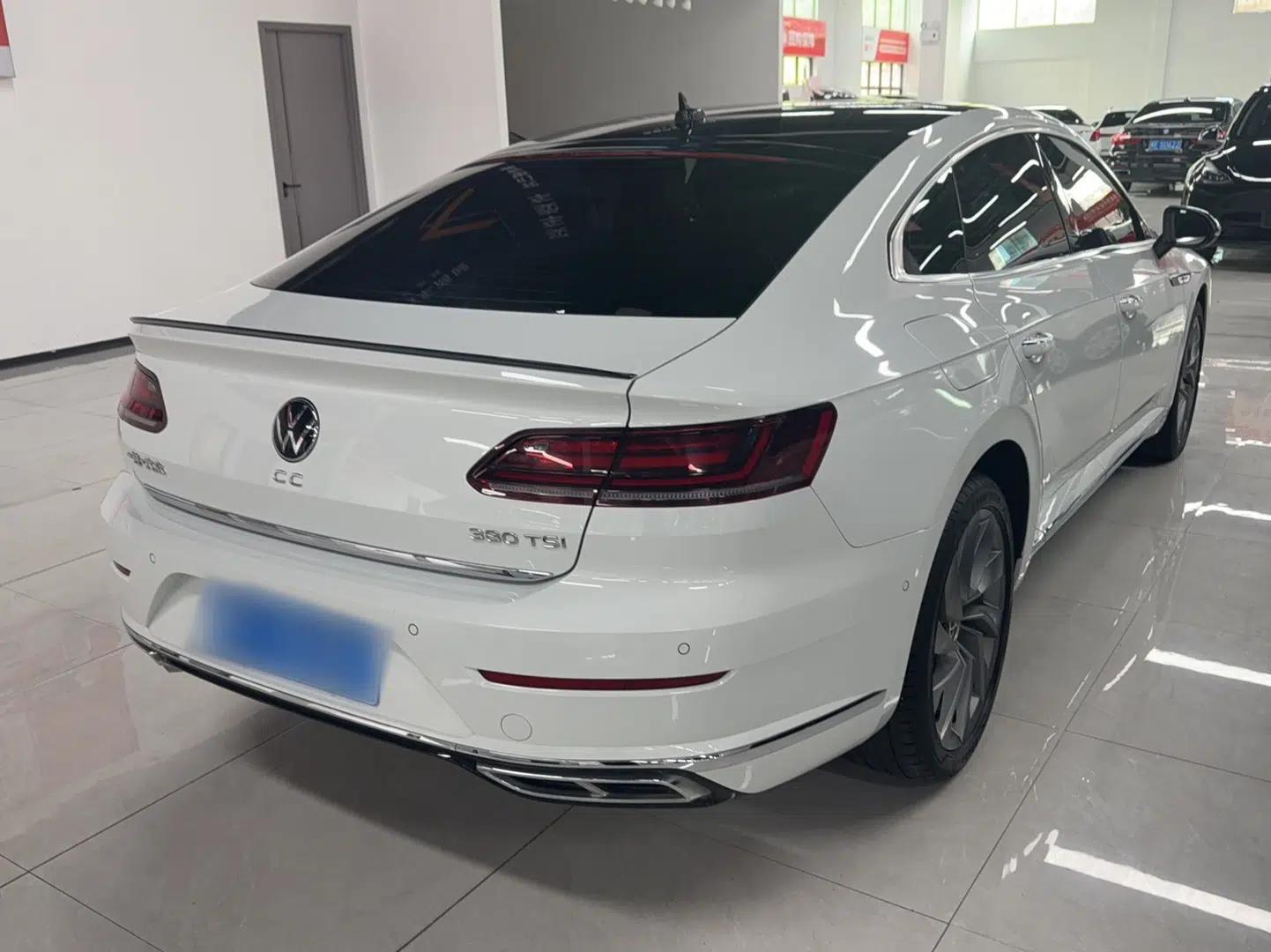 Volkswagen FAW-Volkswagen CC 2023 380TSI Striking Edition — миниатюра 4
