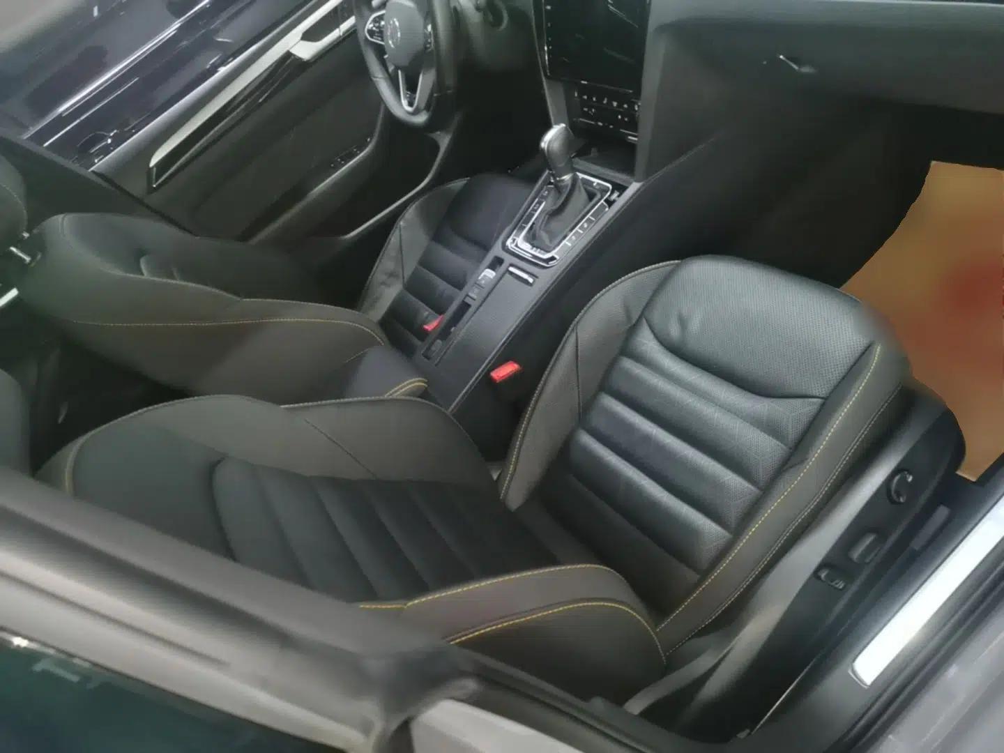 Volkswagen FAW-Volkswagen CC 2021 380TSI Striking Edition — миниатюра 24