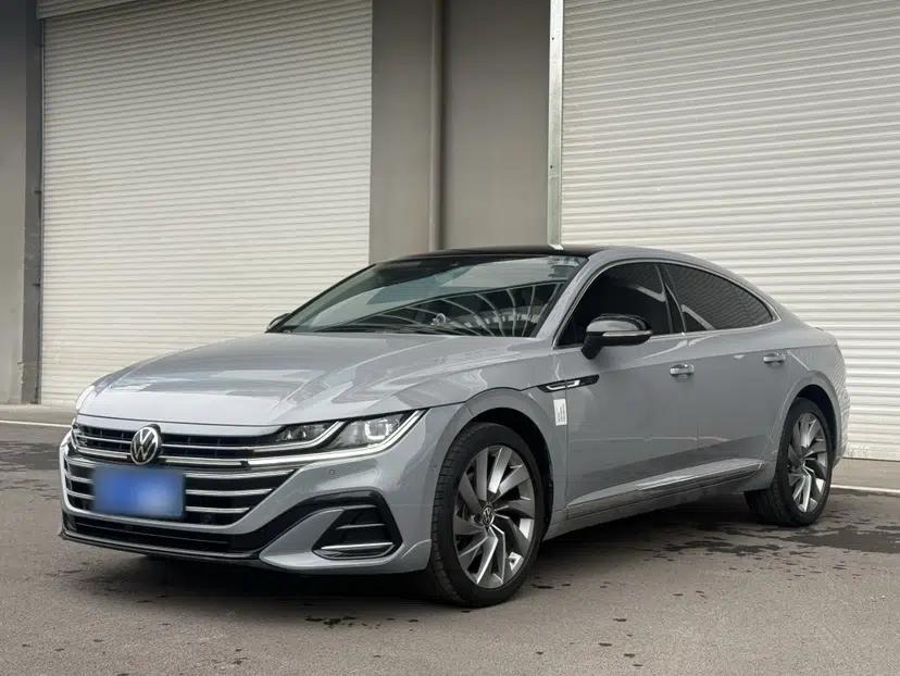 Volkswagen FAW-Volkswagen CC 2023 380TSI Striking Edition — миниатюра 1