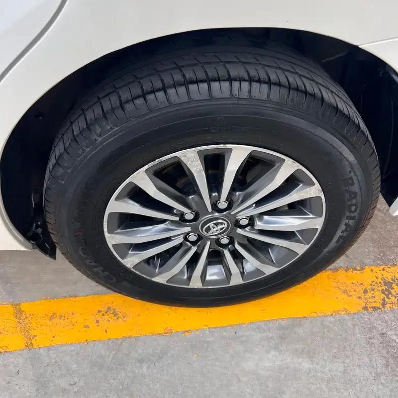 2017 Toyota Corolla Facelift 1.2T S-CVT GL (National V Emission Standard) — миниатюра 8