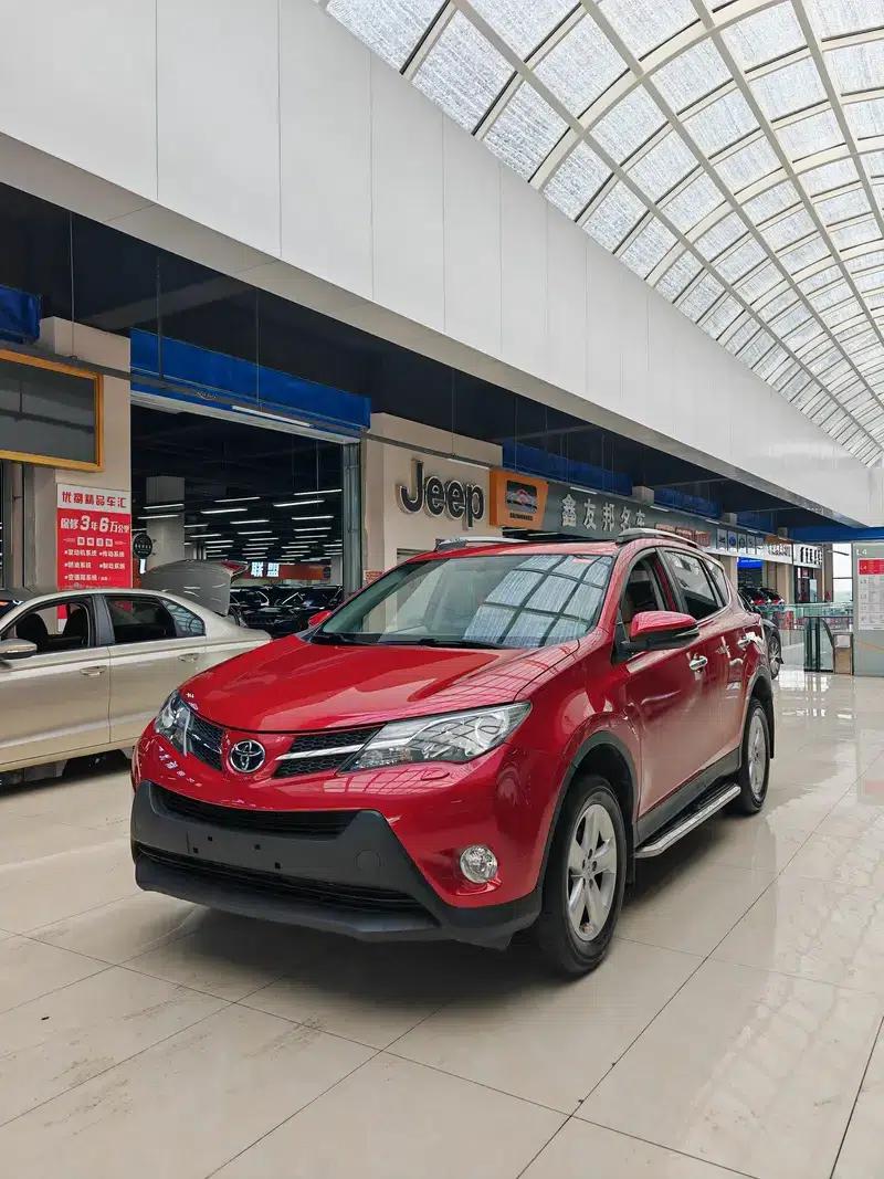 2013 RAV4 2.5L Automatic 4WD Elite Edition — миниатюра 1