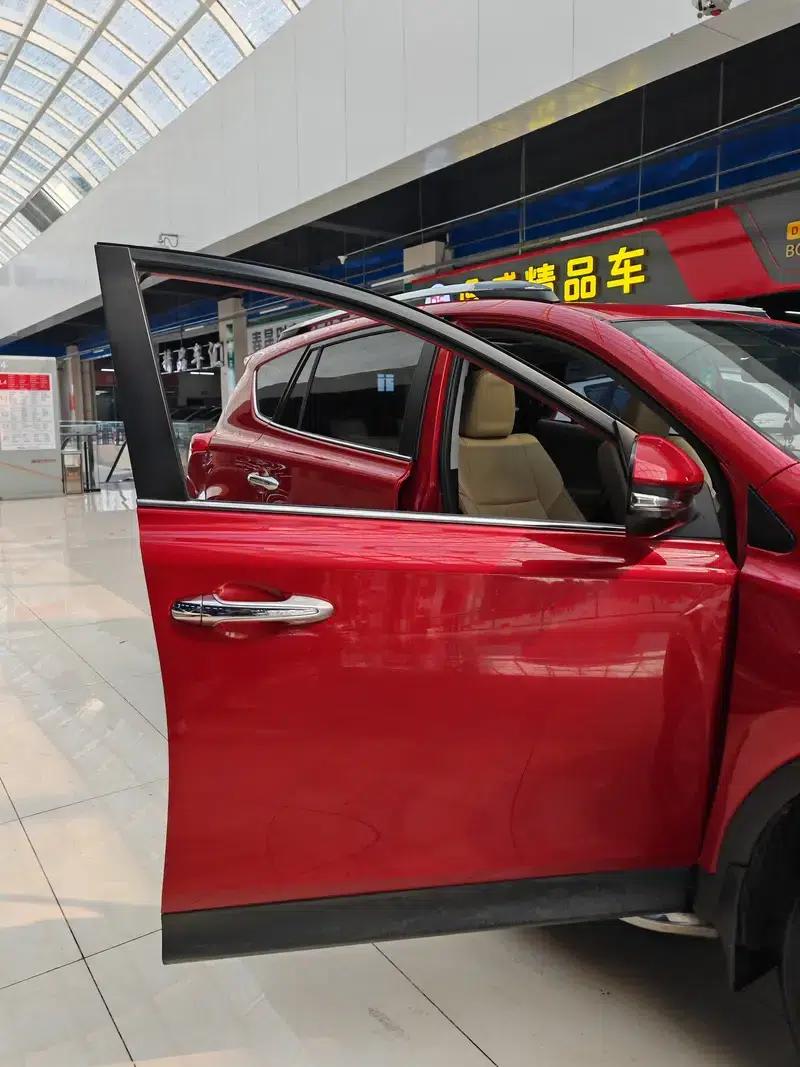 2013 RAV4 2.5L Automatic 4WD Elite Edition — миниатюра 13