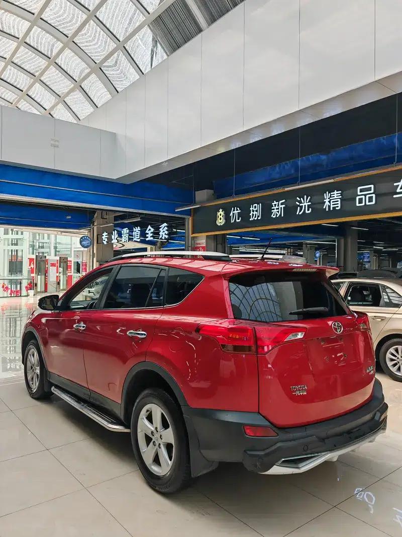 2013 RAV4 2.5L Automatic 4WD Elite Edition — миниатюра 4