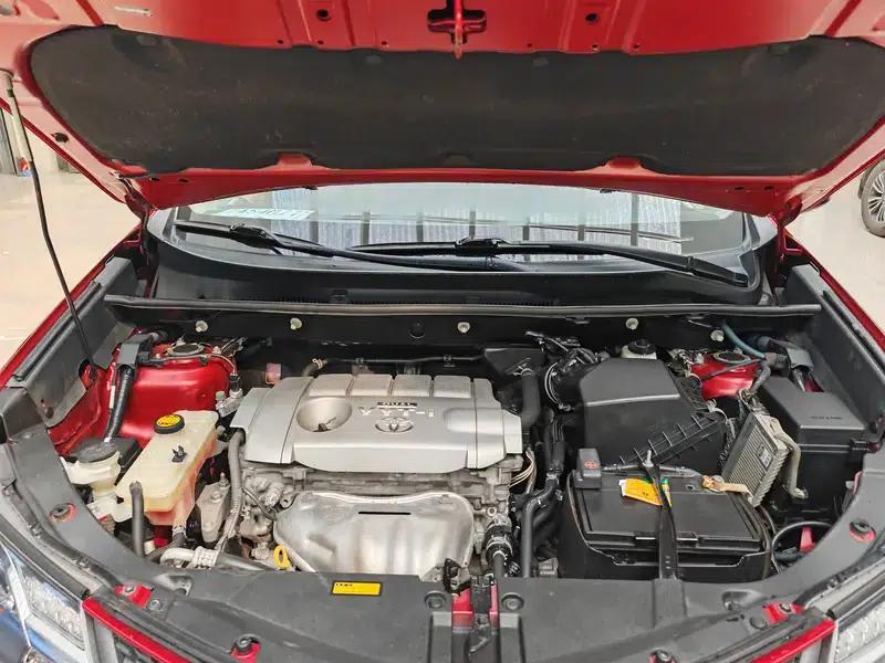 2013 RAV4 2.5L Automatic 4WD Elite Edition — миниатюра 8