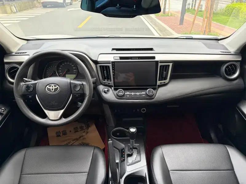 2016 RAV4 2.0L CVT 2WD Fashion Edition — миниатюра 7