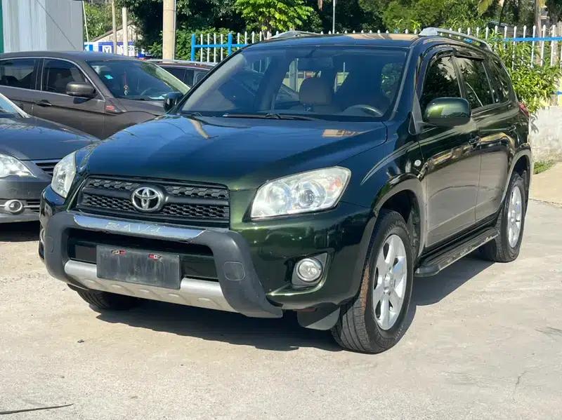 RAV4 2013 Special Edition 2.0L Automatic Classic — миниатюра 1