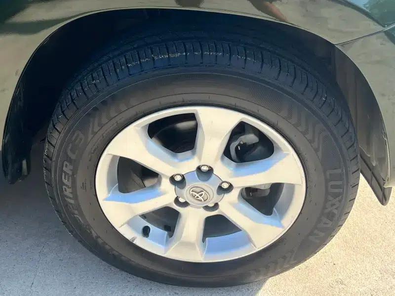 RAV4 2013 Special Edition 2.0L Automatic Classic — миниатюра 7