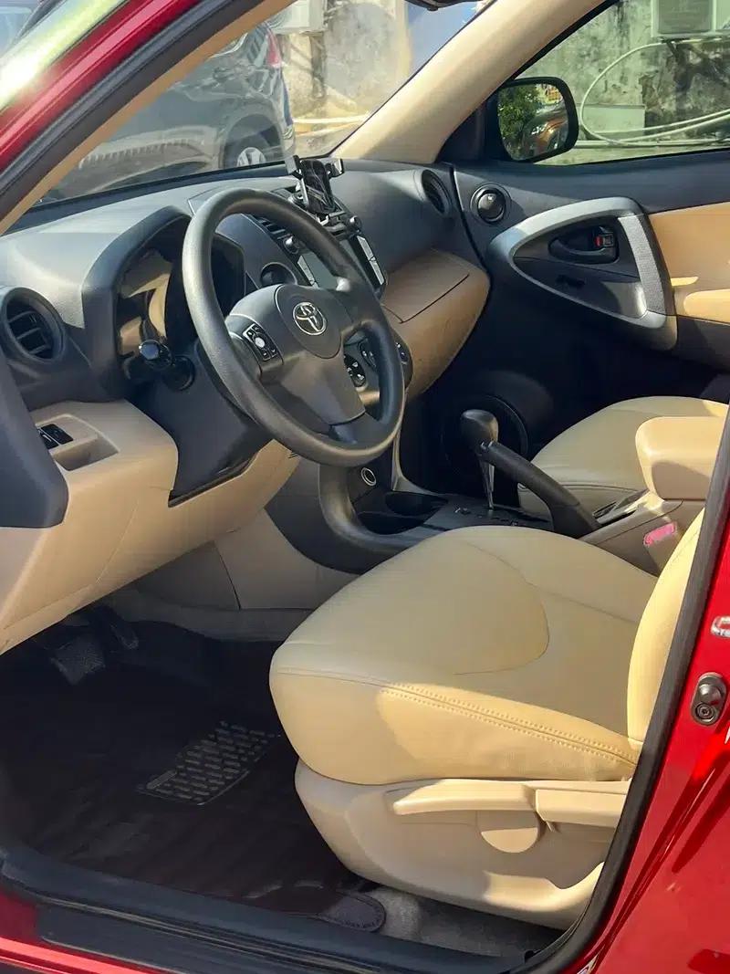 RAV4 2013 Special Edition 2.0L Automatic Classic — миниатюра 8