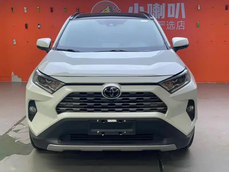 2020 RAV4 2.0L CVT 4WD Premium Edition — миниатюра 2