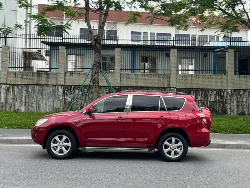 RAV4 2009 2.0L Automatic Classic Edition — миниатюра 4