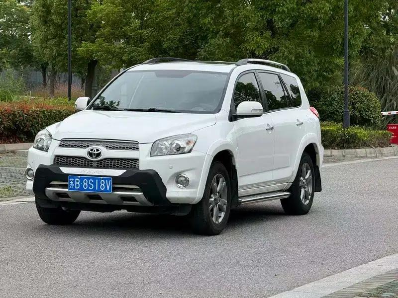 2013 RAV4 Special Edition 2.4L Automatic 4WD Premium — миниатюра 1