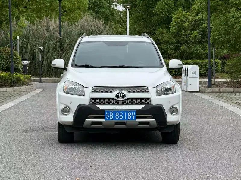 2013 RAV4 Special Edition 2.4L Automatic 4WD Premium — миниатюра 2