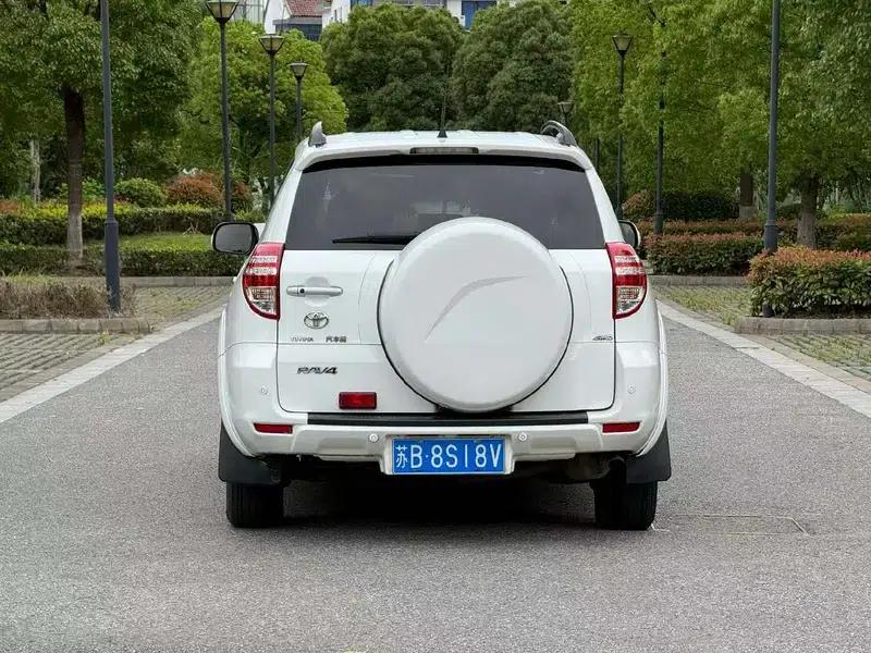 2013 RAV4 Special Edition 2.4L Automatic 4WD Premium — миниатюра 5