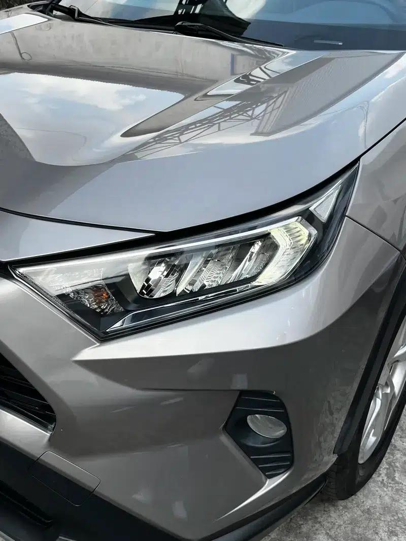 RAV4 2020 2.0L CVT 2WD Fashion Edition — миниатюра 11