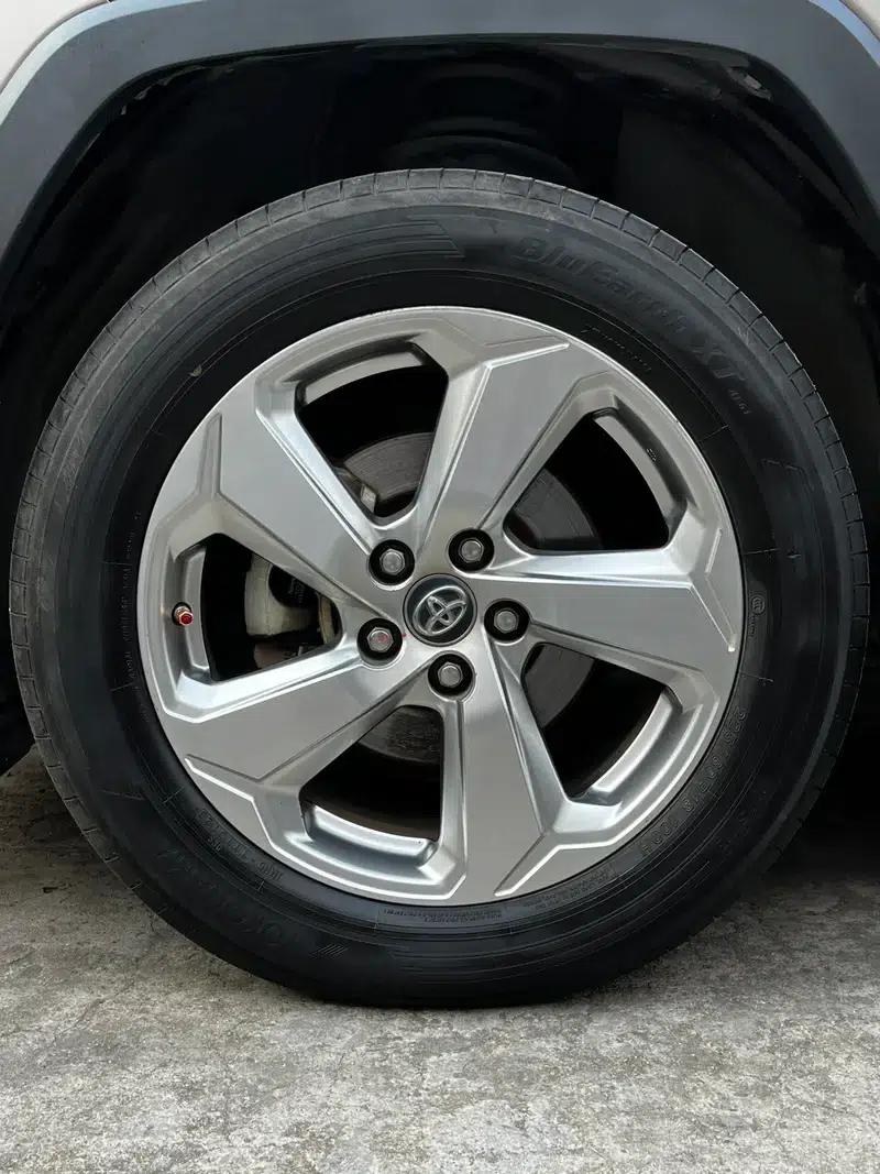 RAV4 2020 2.0L CVT 2WD Fashion Edition — миниатюра 9
