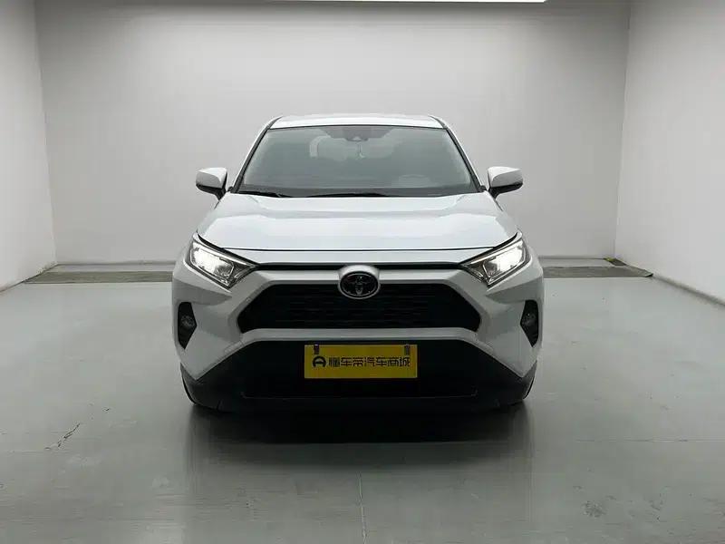 2021 Toyota RAV4 2.0L CVT 2WD Urban Edition — миниатюра 2