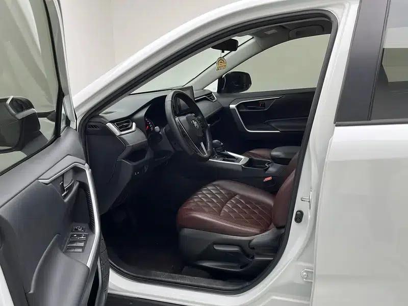 2021 Toyota RAV4 2.0L CVT 2WD Urban Edition — миниатюра 17