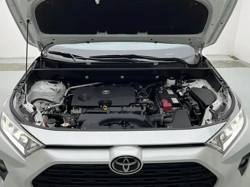 2021 Toyota RAV4 2.0L CVT 2WD Urban Edition — миниатюра 10