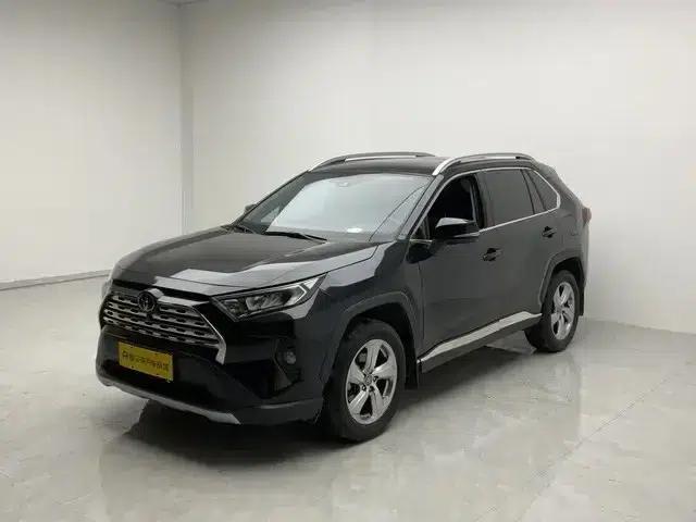 2021 RAV4 2.0L CVT 2WD Fashion Plus Edition — миниатюра 1