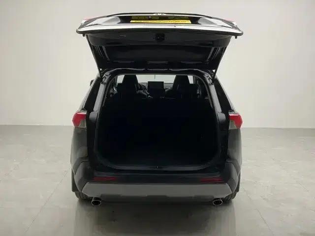 2021 RAV4 2.0L CVT 2WD Fashion Plus Edition — миниатюра 6