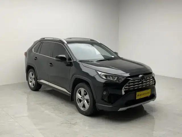 2021 RAV4 2.0L CVT 2WD Fashion Plus Edition — миниатюра 9