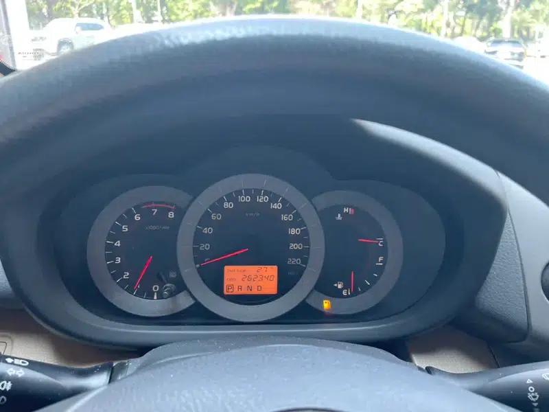 RAV4 2013 Special Edition 2.0L Automatic Classic — миниатюра 13