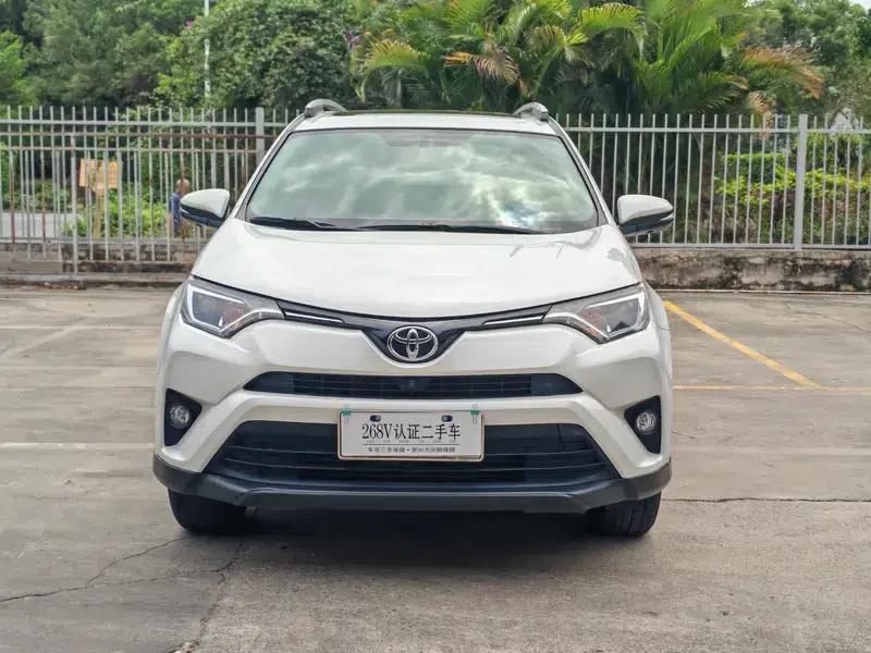 2018 RAV4 2.0L CVT 2WD Fashion X Edition — миниатюра 2
