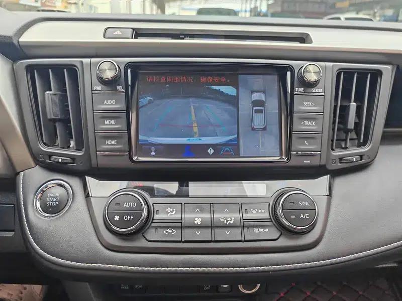 2018 RAV4 2.0L CVT 2WD Fashion X Edition — миниатюра 6