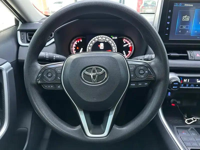 RAV4 2020 2.0L CVT 4WD Fashion Edition — миниатюра 15