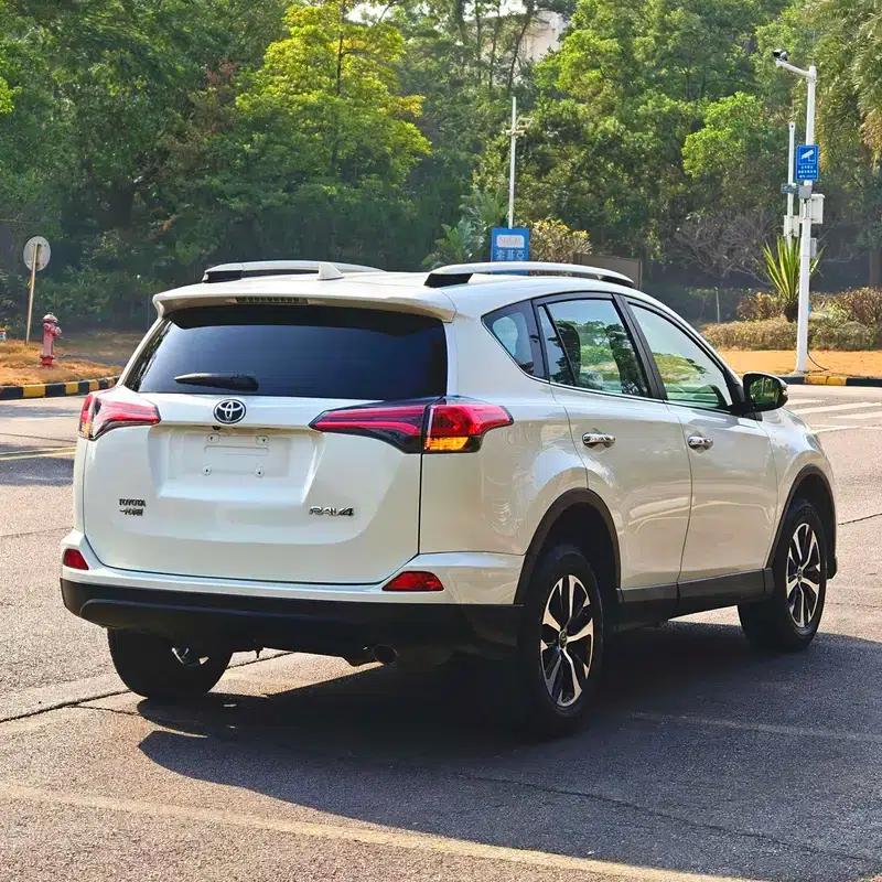RAV4 2019 2.0L CVT 2WD Fashion Edition (China VI Emission Standard) — миниатюра 6