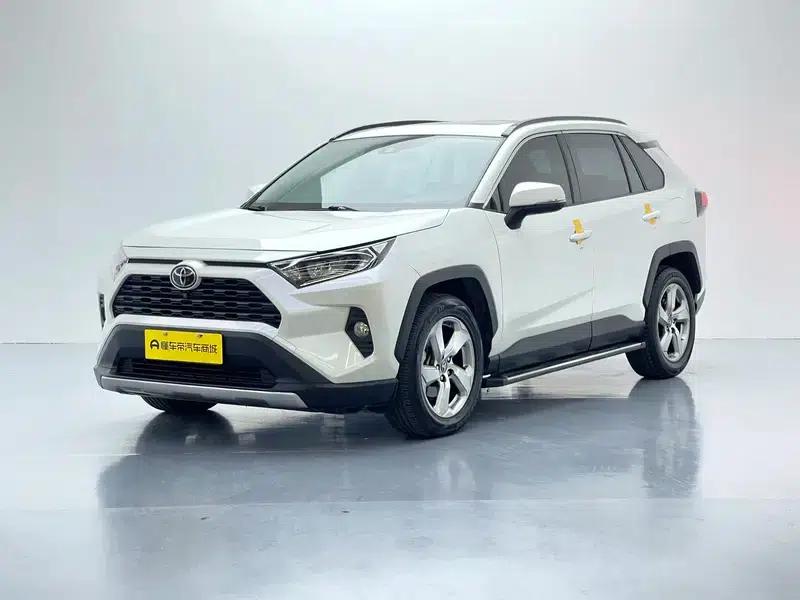 RAV4 2020 2.0L CVT 2WD Fashion Plus Edition — миниатюра 1