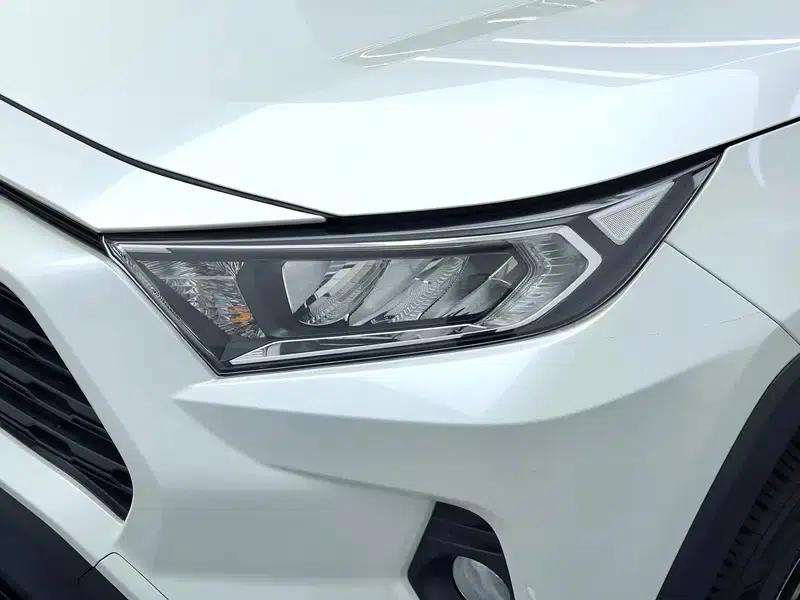 RAV4 2020 2.0L CVT 2WD Fashion Plus Edition — миниатюра 12