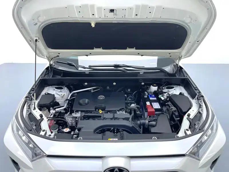 RAV4 2020 2.0L CVT 2WD Fashion Plus Edition — миниатюра 10