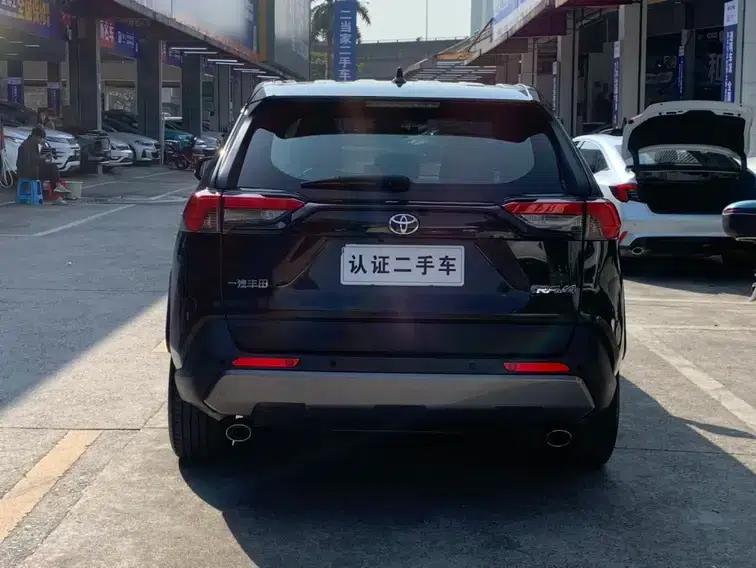 2022 Toyota RAV4 2.0L CVT 2WD Fashion Edition — миниатюра 5